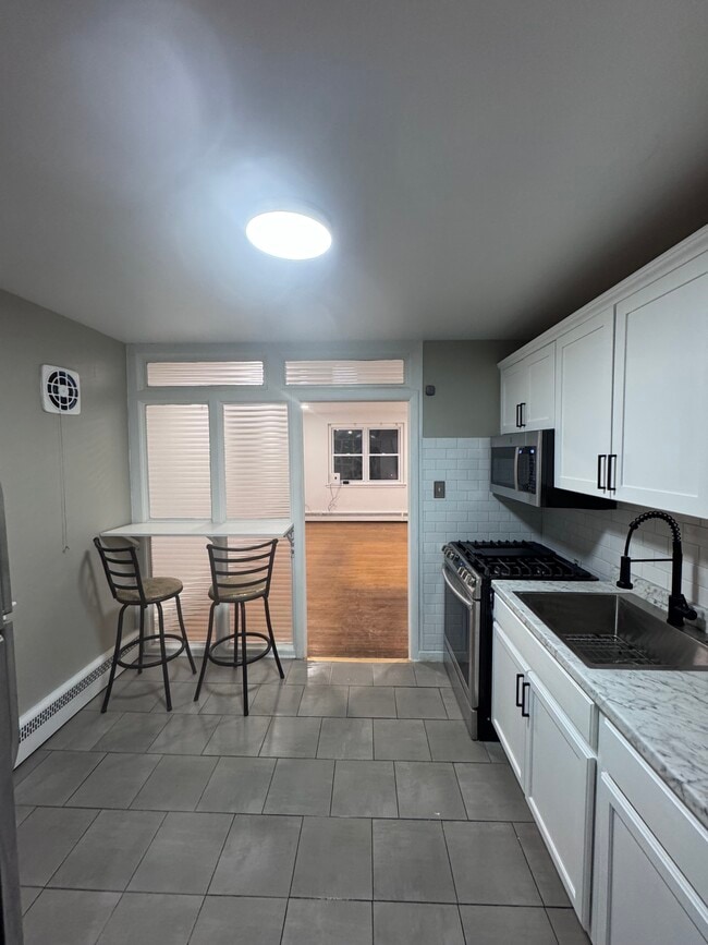 Photo - 330 Magee Ave Unidad 2