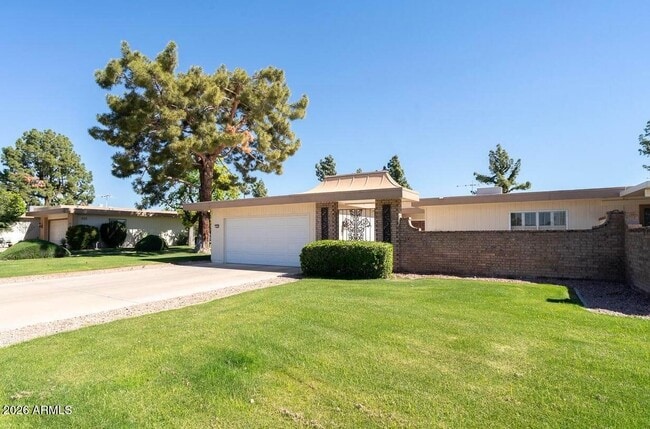 Building Photo - 17453 N 106th Ave