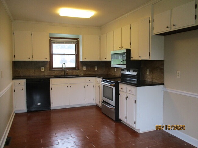 Photo - 1027 Rembrandt Dr SW