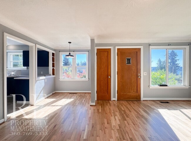 Photo - Timeless Charm Meets Comfort – 2-Bedroom Brick Home with Fireplace & Fenced Yard