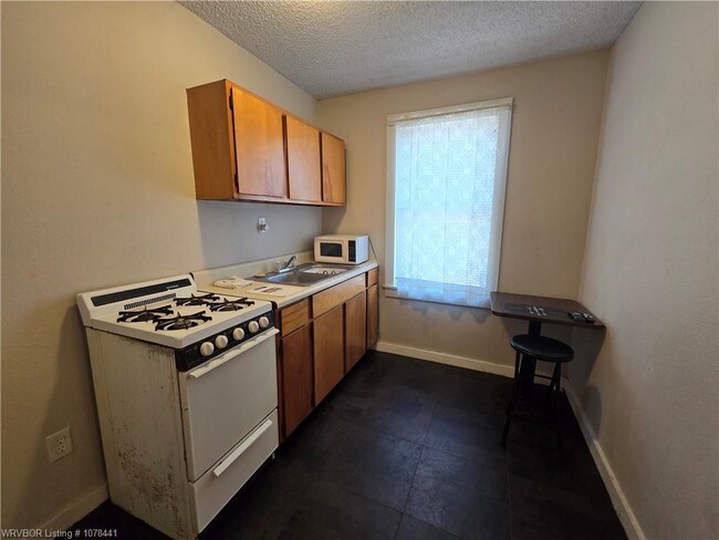 Photo - 723 S 19th St Apartment Unit 1
