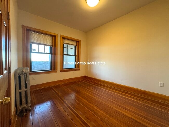 Photo - 145 Hillside St Unit 2