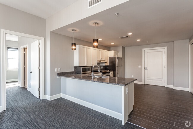 2BR 920 SF - Kitchen