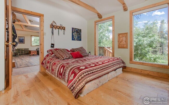 Photo - 1015 Mountain Meadows Dr