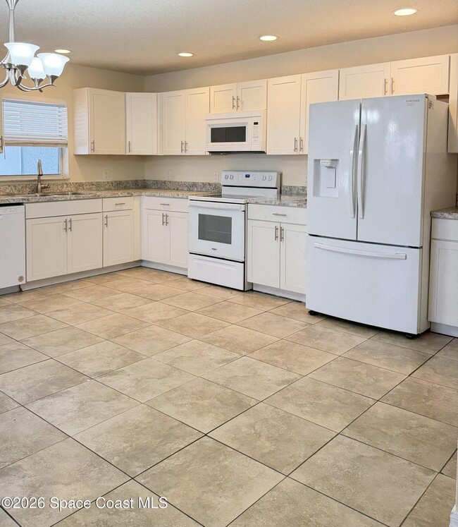 160 Empress Ave