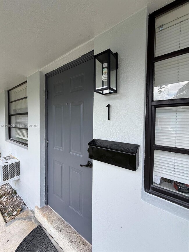 Photo - 6071 SW 33rd St Unit 1