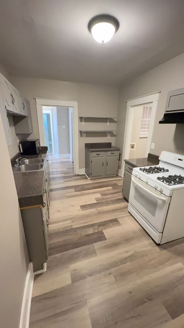 Photo - Newly Renovated 3 Bedroom 1 Bath | Open to Section 8 | Midtown - 1/2 OFF The First Month's Rent
