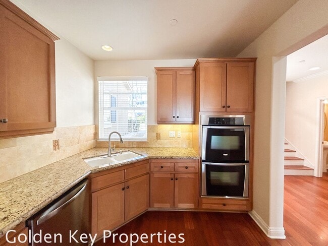 Photo - Beautiful Tri-Level Condo in The Bluffs at Carlsbad with Lagoon Views!!