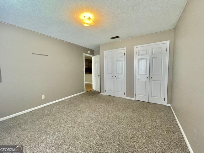 202 Eagles Ct