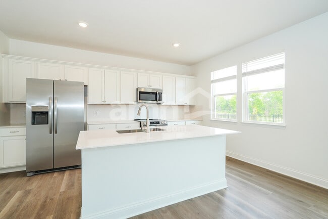 1085 Broyles Crossing Southwest