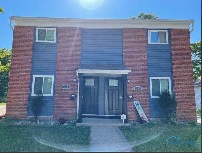 Building Photo - Howland Ave Unit 520 Howland Rental