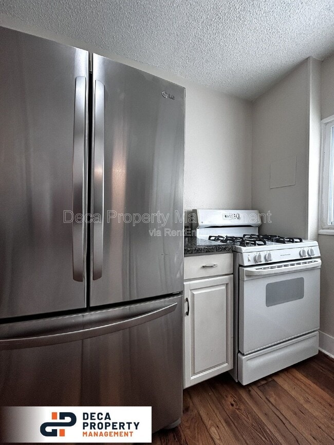 Photo - 8911 Kammerer Ave