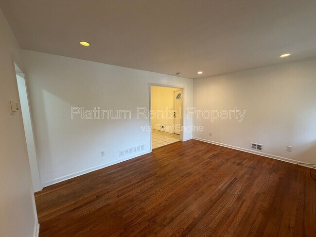 Photo - 3721 Brookcrest Cir