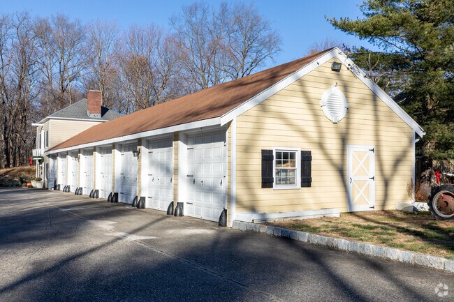 Photo - 16-18 Upland Ln