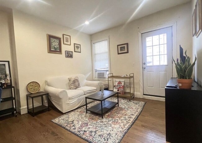 Photo - 233 Northampton St Unit 2