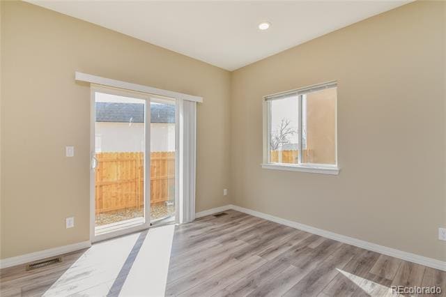 Photo - 4441 Light View