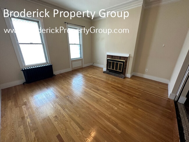 Building Photo - 375 Dorchester St