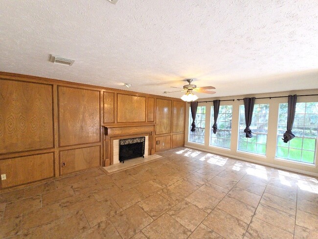 Photo - 2502 Fairwind Dr