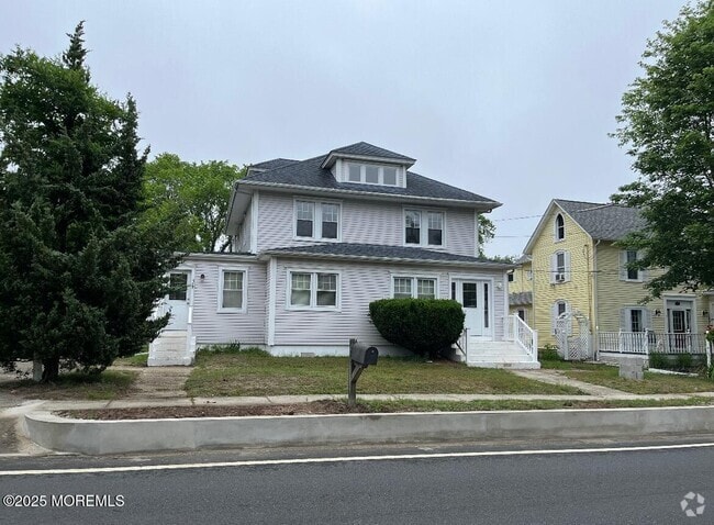 Building Photo - 724 W Bay Ave Rental