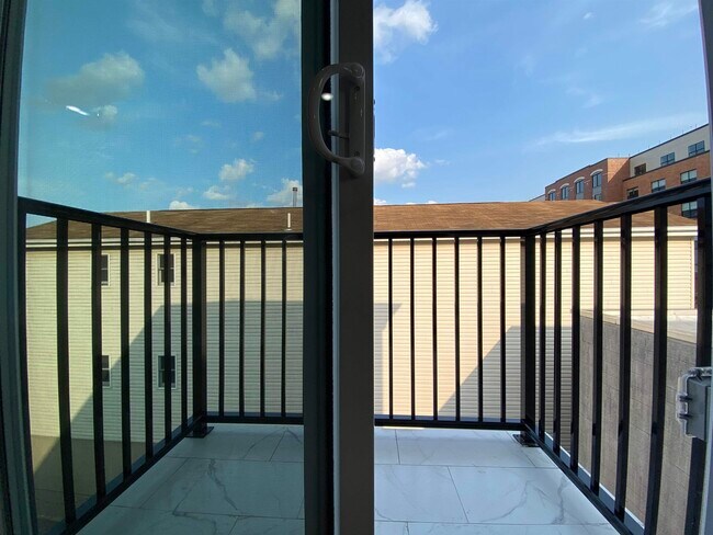 Photo - 176 Avenue F Unit 2