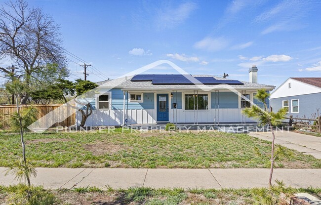 Updated 3-Bedroom Home with Solar, Worksho... - Updated 3-Bedroom Home with Solar, Worksho...