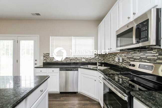 Photo - 4 Bedroom Pet-Friendly Home in Huntersville, NC with Main Street Renewal