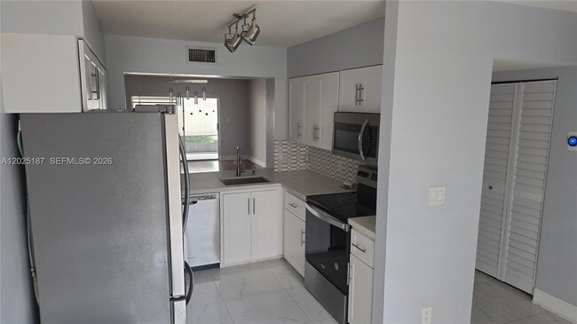 Building Photo - 7271 S Devon Dr Unit 101