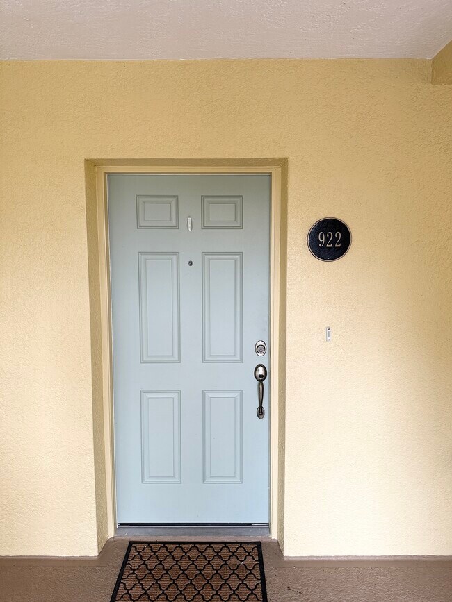 Photo - 900 Canopy Walk Ln