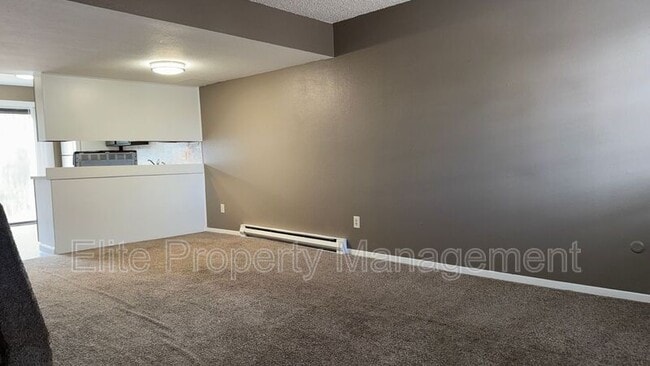 Photo - 25 Royal Crest Dr Unit D