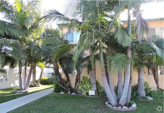 Building Photo - 5369 Inglewood Blvd Rental