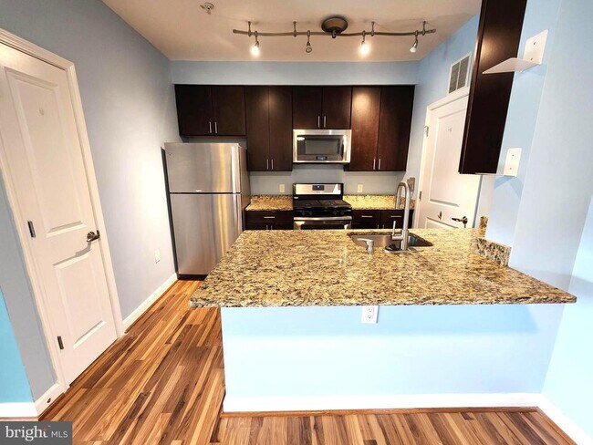 Photo - 2610 Sheridan Rd SE Unit 3