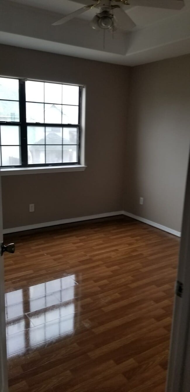 Building Photo - 2604 Melanie Dr