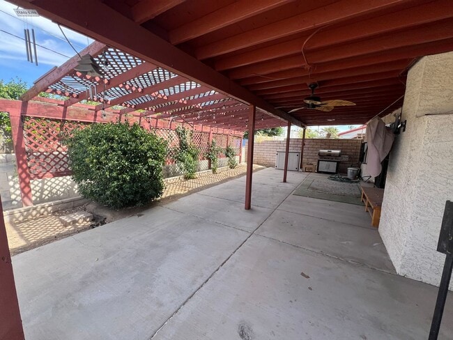 Photo - Gated community/pool