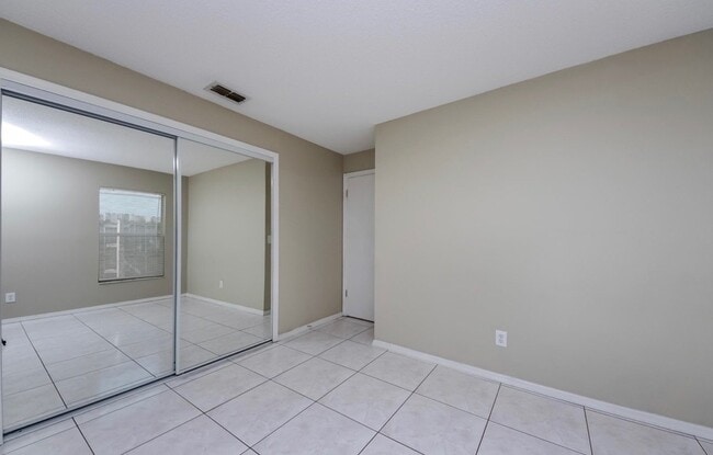 Photo - 1422 Coldwater Ct