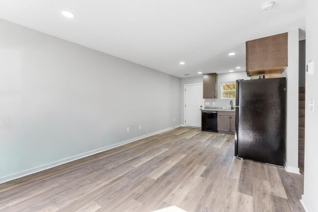 Photo - 386 N Franklin St