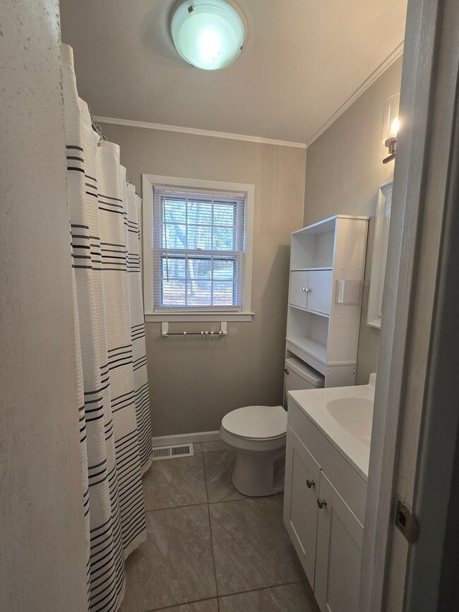 Photo - New Listing!!