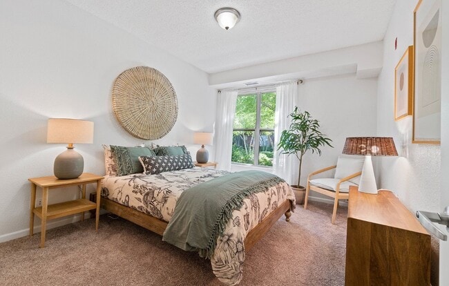 Photo - 808 Berry Place