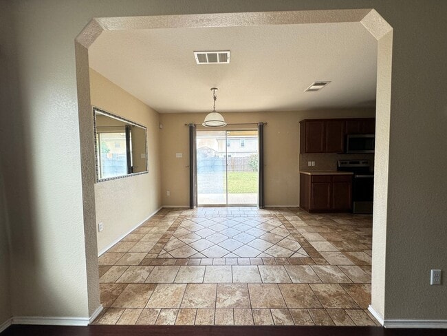 Photo - 813 Draco Dr