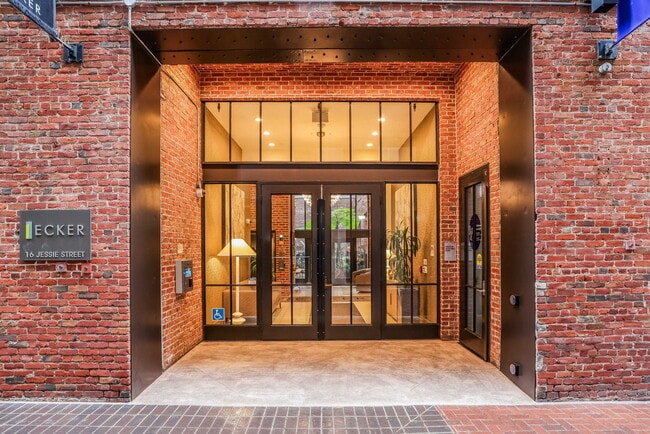 Photo - 16 Jessie St