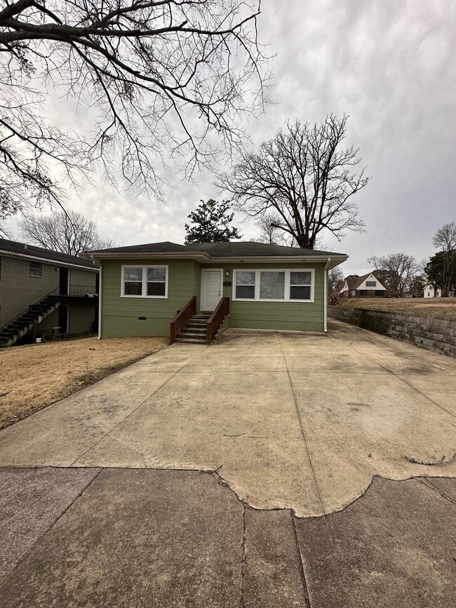 Building Photo - 709 S 4th St Rental