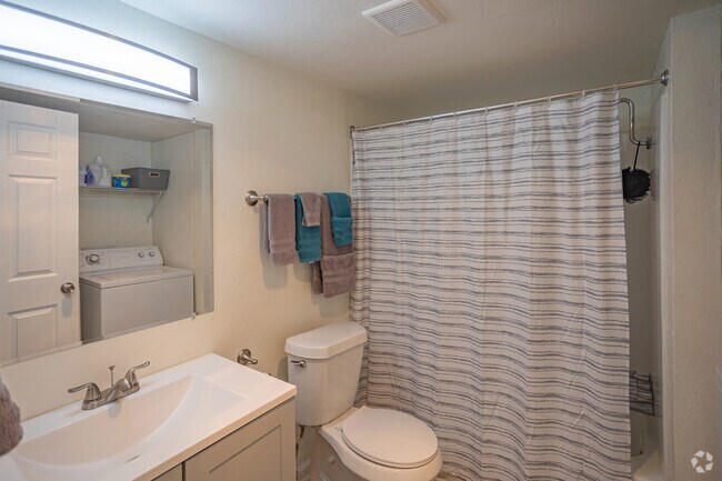 1BR, 1BA - 710SF Bathroom - Indigo Villas