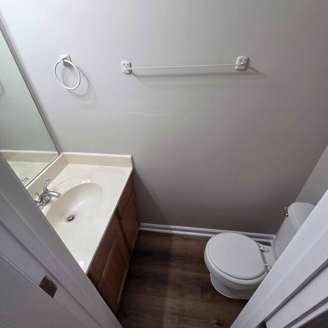 Photo - 2583 Faxon Ave