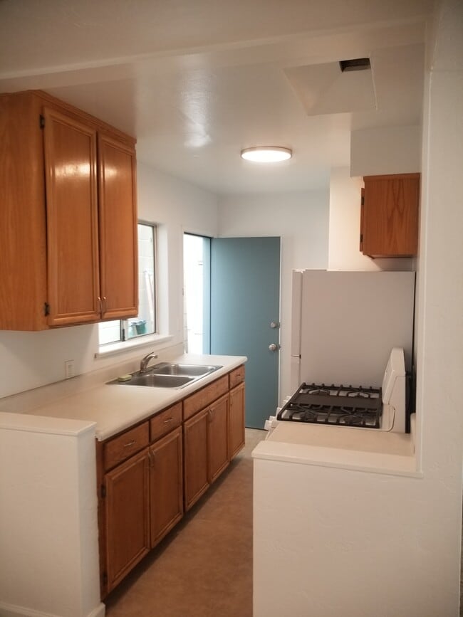 cocina - 823 San Fernando Pl Unidad B