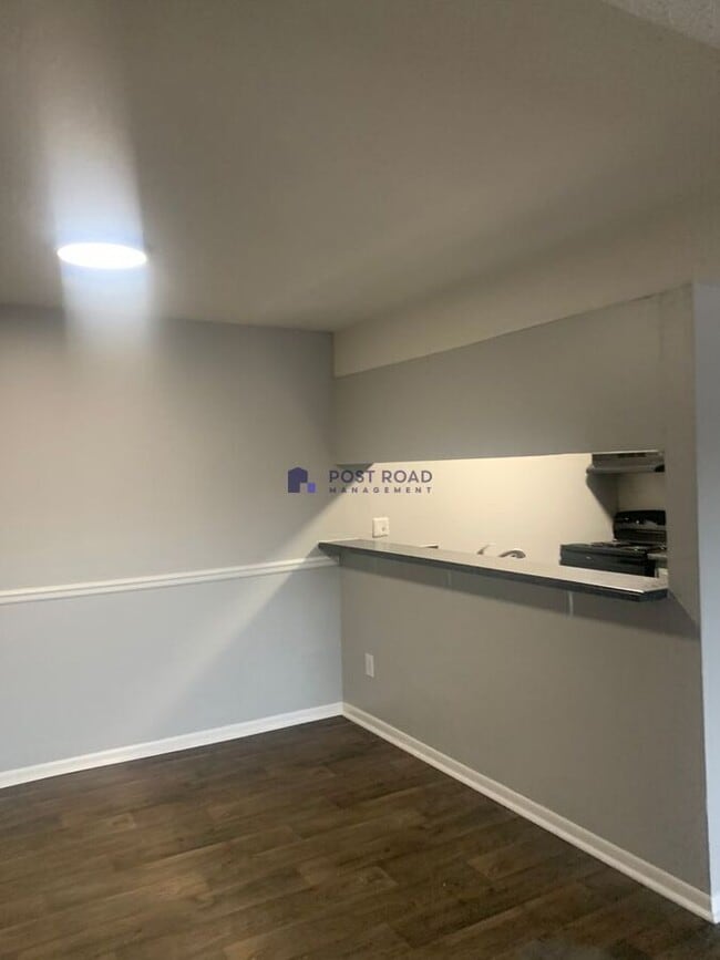 Photo - 515 W 27th St S Unit 102