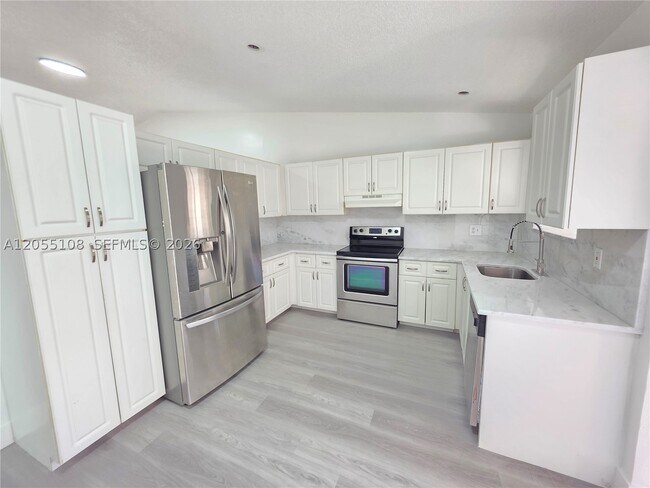 Photo - 5307 NW 93 Ave