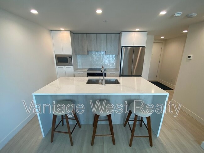 Building Photo - 3699-3699 Capozzi Rd