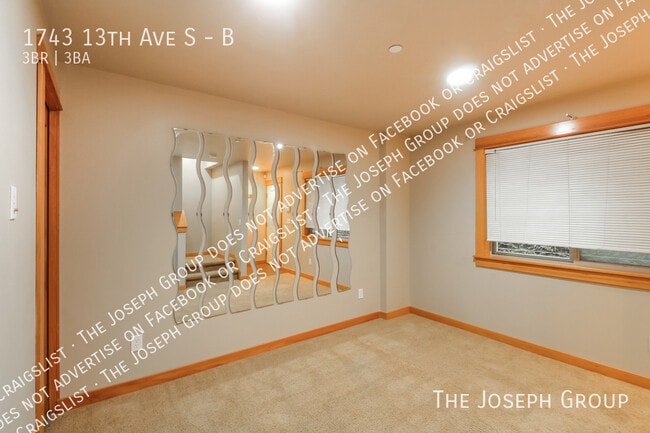 Photo - 1743 13th Ave S