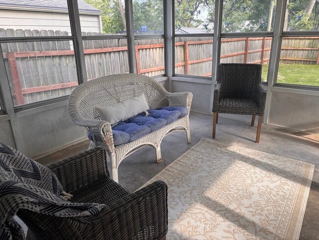 Photo - 2505 Moundview Dr