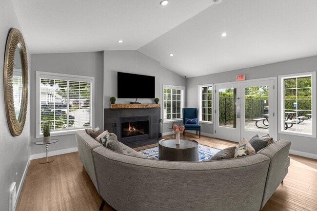 Building Photo - Orchard Ridge