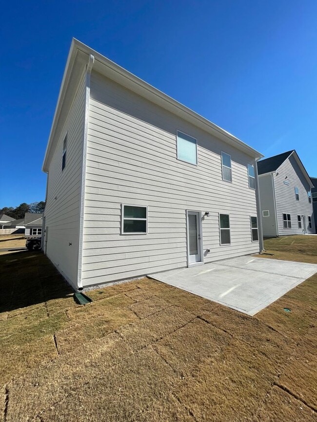 Photo - 7 Longbrooke Dr SE